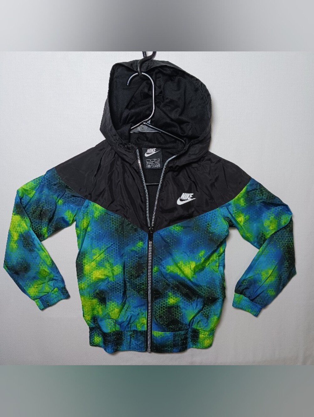 Nike Boys Lightweight Windbreaker 5-6 Y Medium Hobeycomb Space Full Zip Hooded